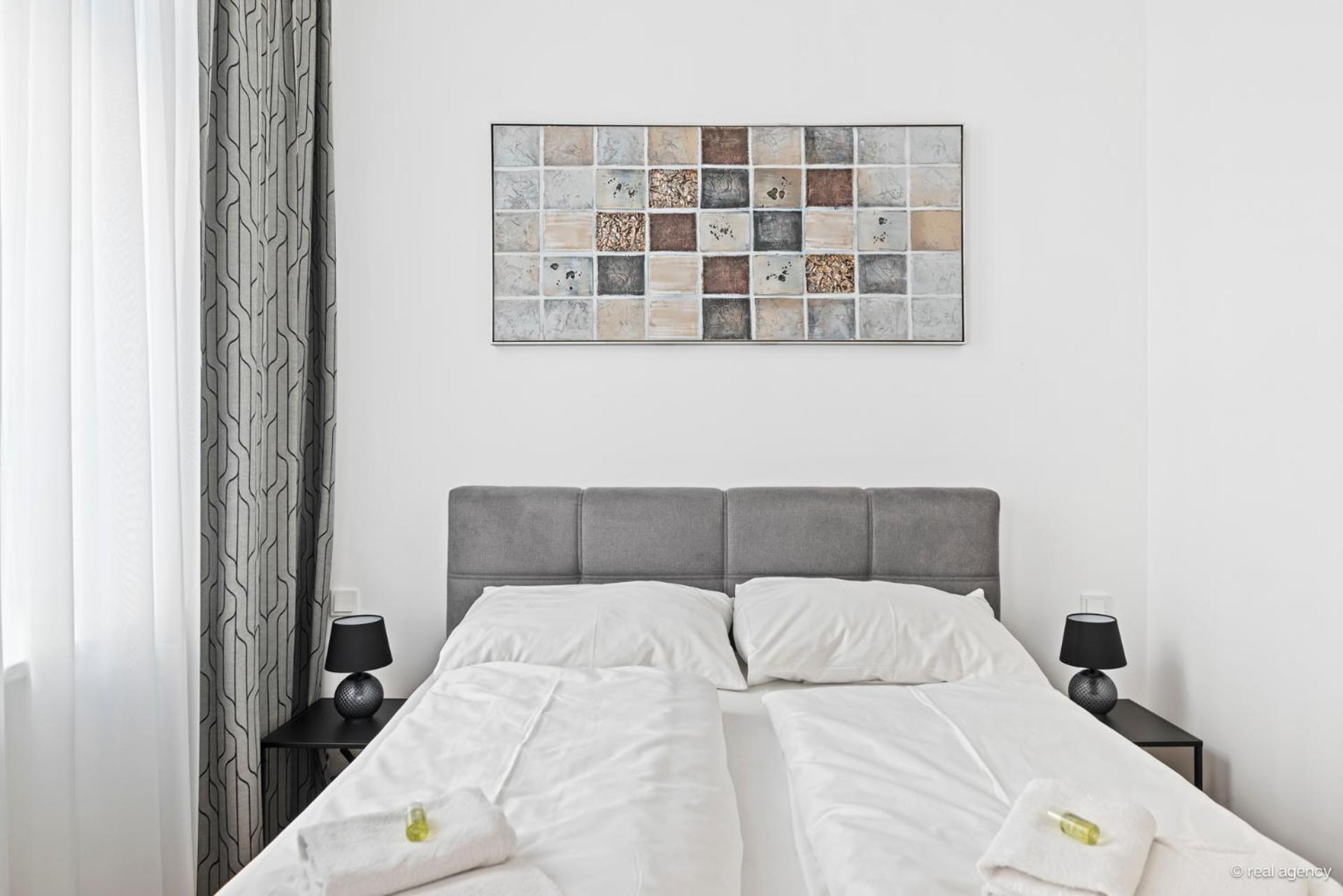 Easy Flat Hernals Vienna Luaran gambar