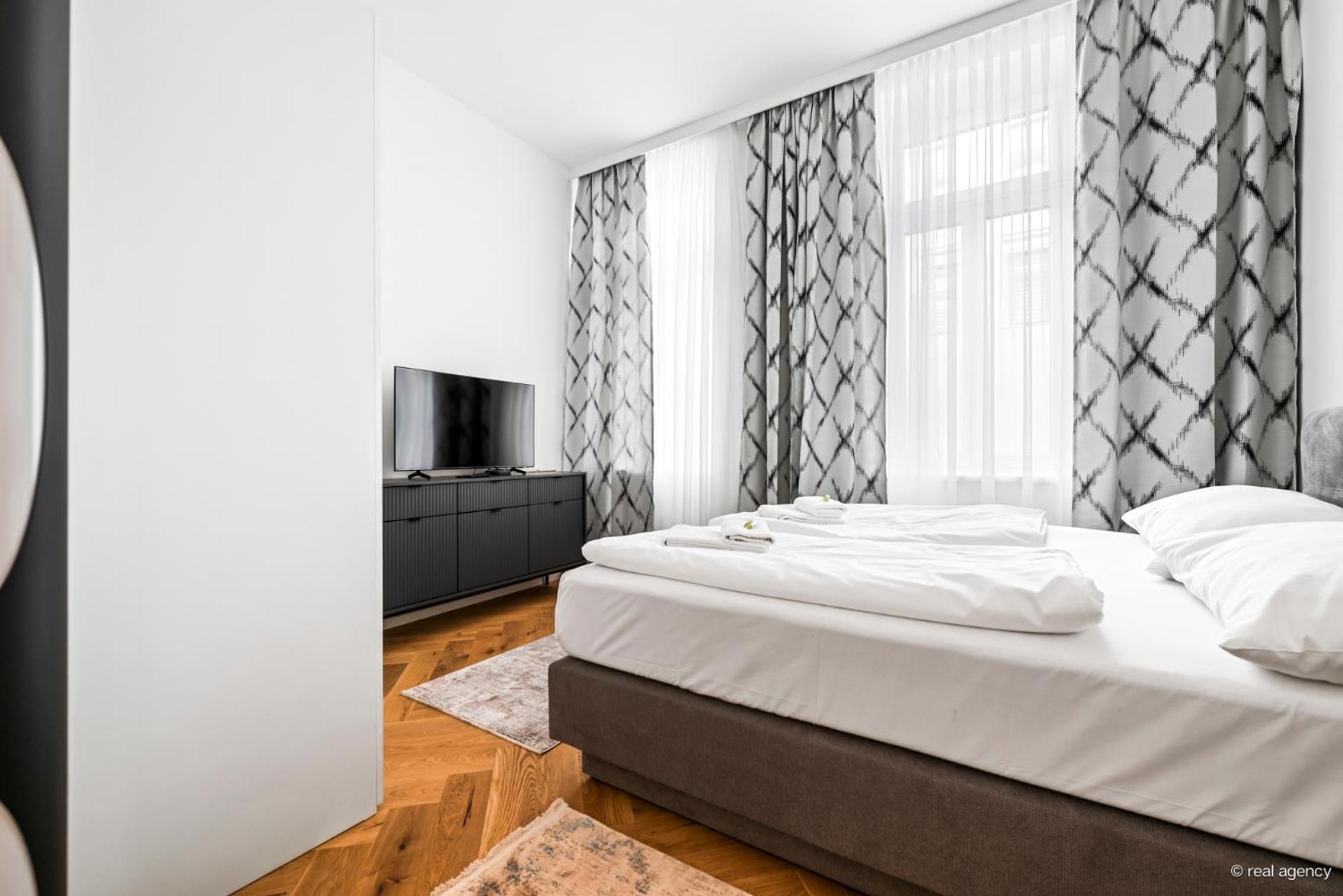 Easy Flat Hernals Vienna Luaran gambar