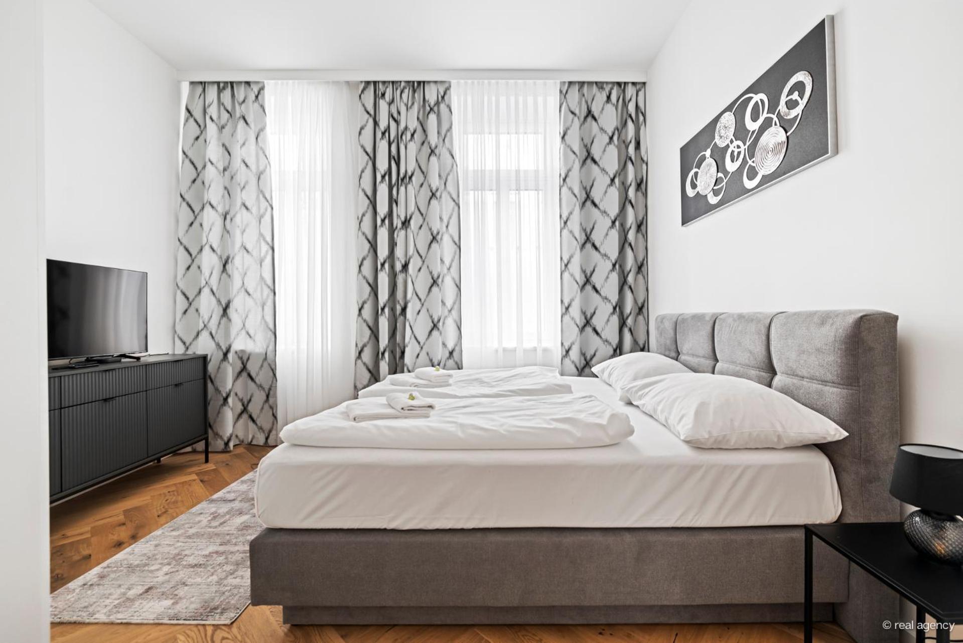 Easy Flat Hernals Vienna Luaran gambar