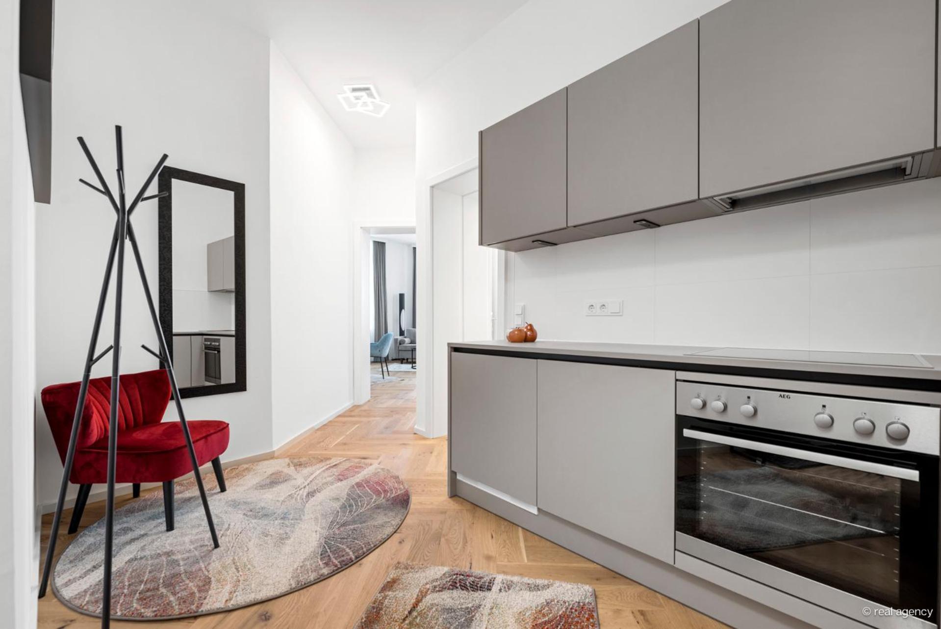Easy Flat Hernals Vienna Luaran gambar
