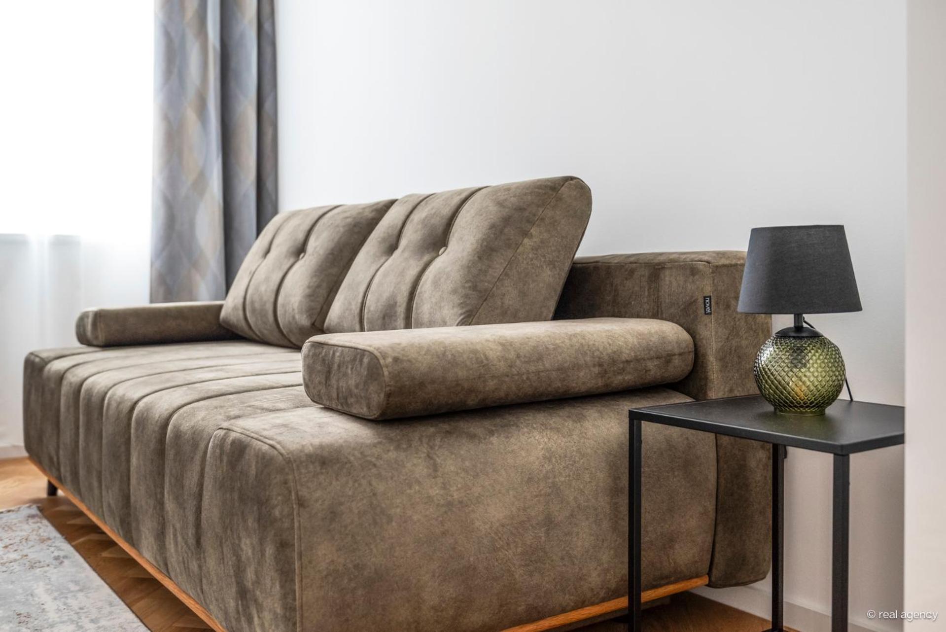 Easy Flat Hernals Vienna Luaran gambar