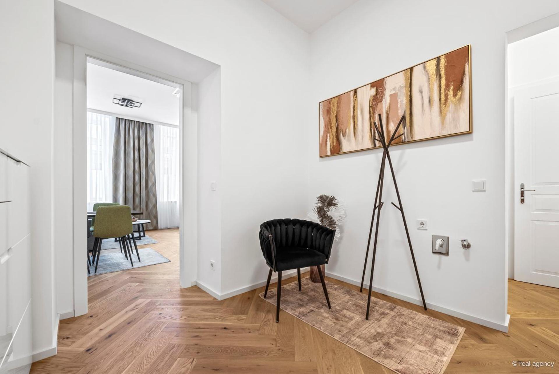 Easy Flat Hernals Vienna Luaran gambar