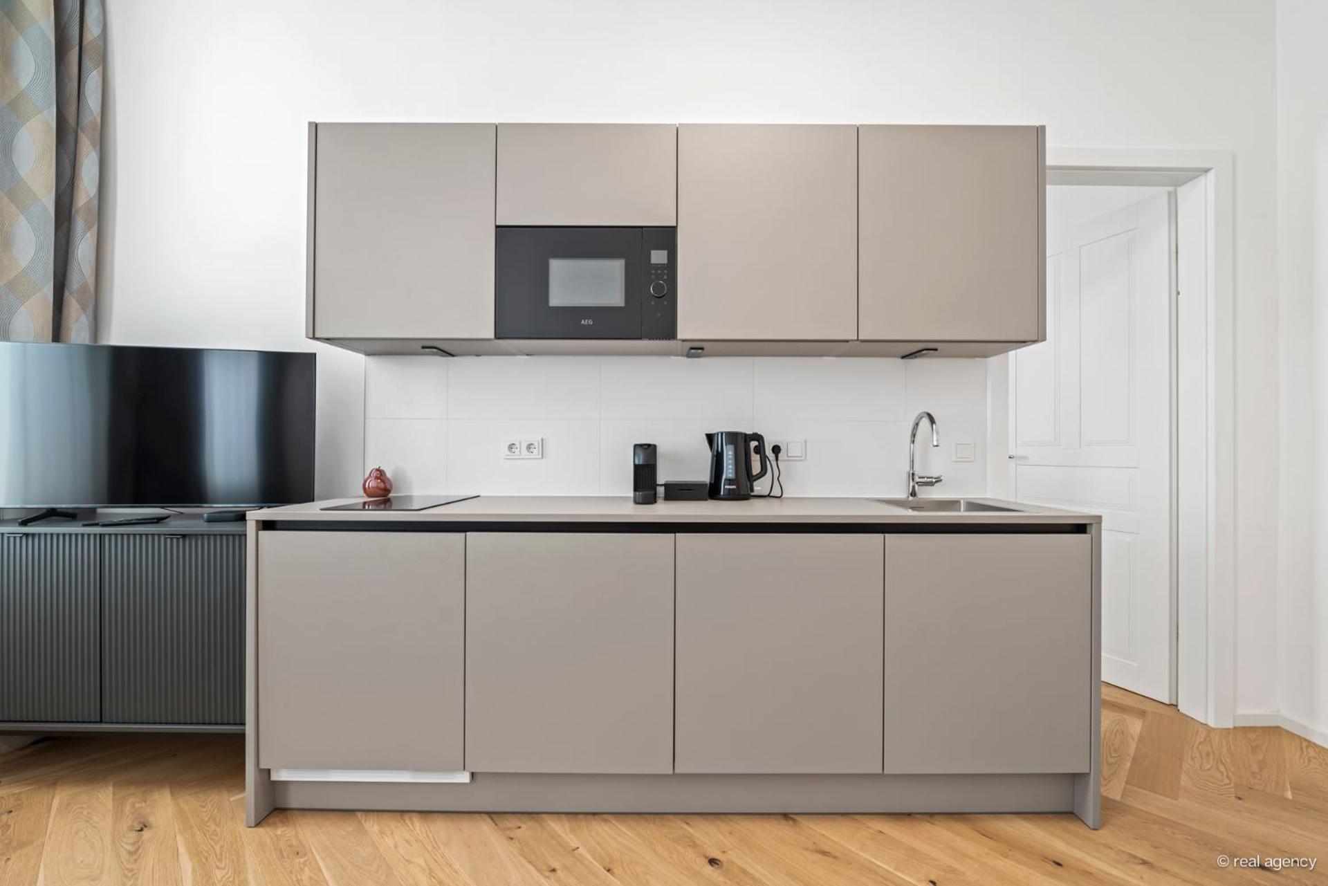 Easy Flat Hernals Vienna Luaran gambar