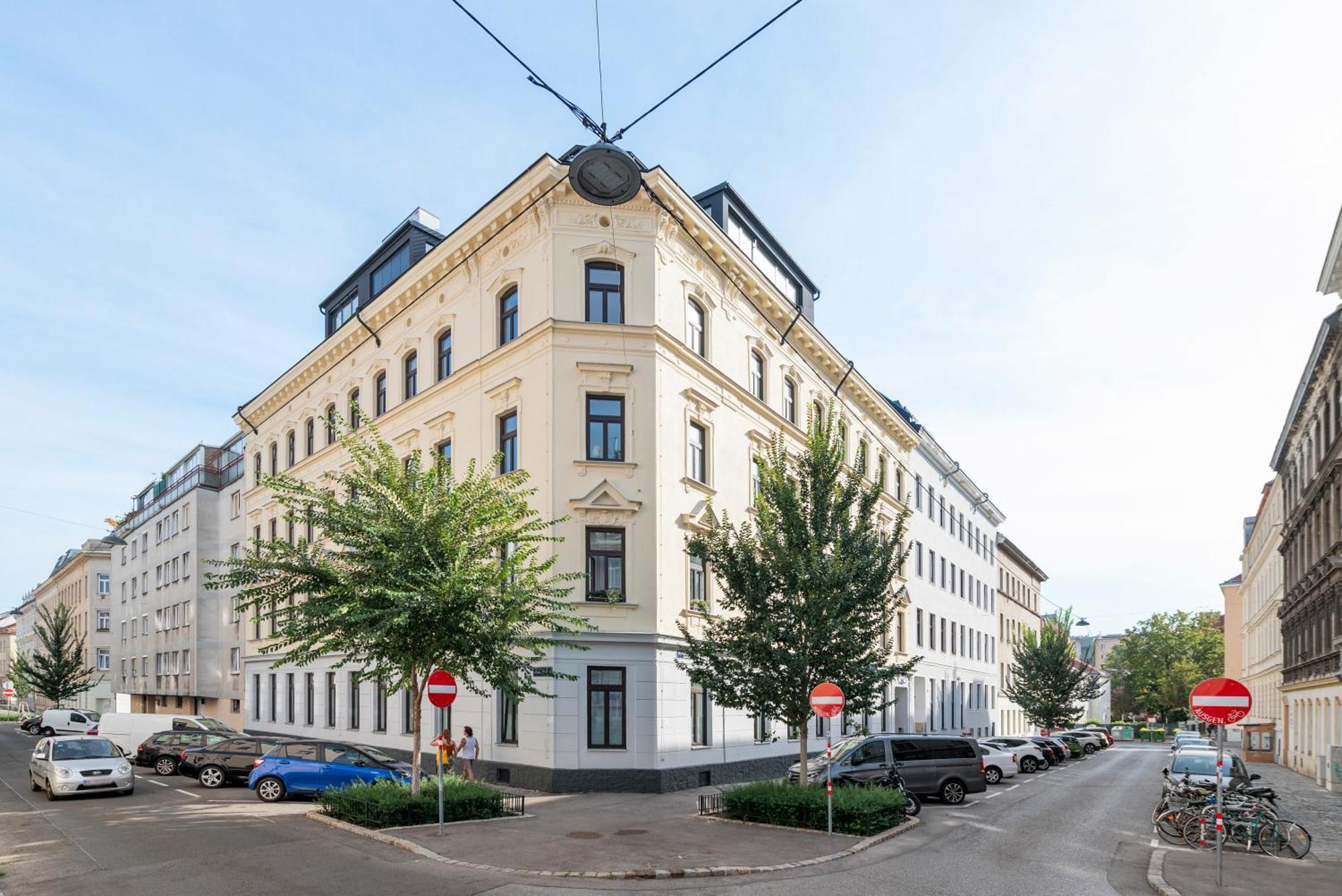 Easy Flat Hernals Vienna Luaran gambar